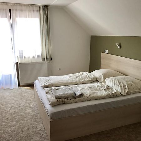 Dunabogdány 赫尔罗德旅馆酒店 外观 照片